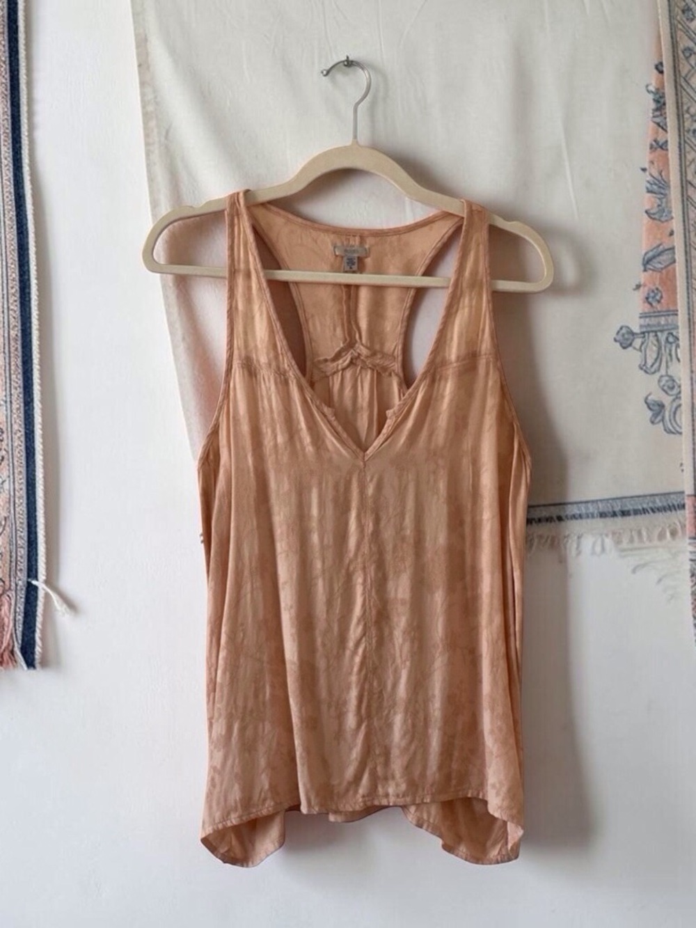Ecoté Satin Floral Racerback Tank Top – Beige – Size L